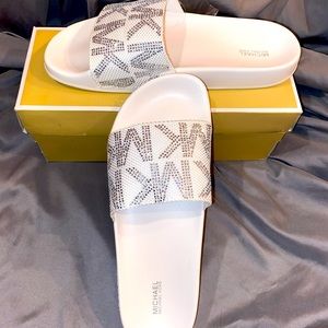 Michael Kors Gilmore Slides